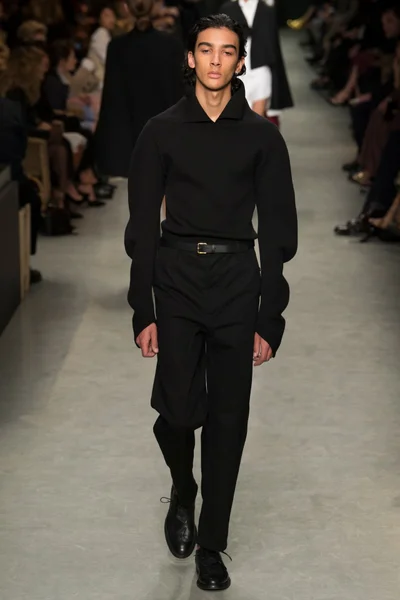 Look 8
